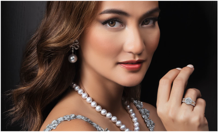 7 Faktor yang Menentukan Kualitas Pearl Earrings, Apa Saja Ya?