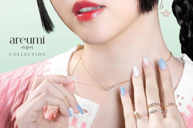 Siap Tampil Layaknya Bintang Drakor dengan Kalung Korea Ini